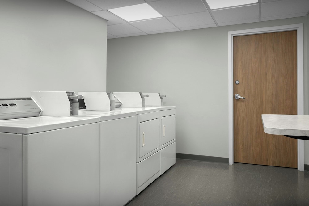 Fairfield Inn & Suites by Marriott Sarasota Lakewood Ranch 15/60