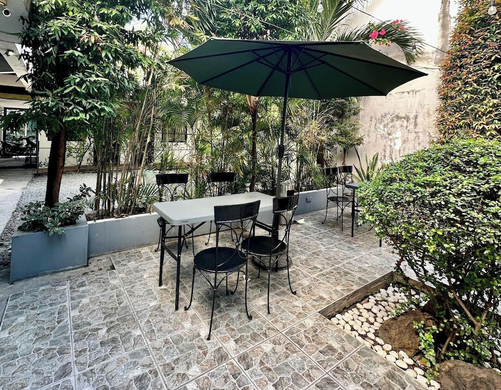 Travelbee Fuente Inn 47/52