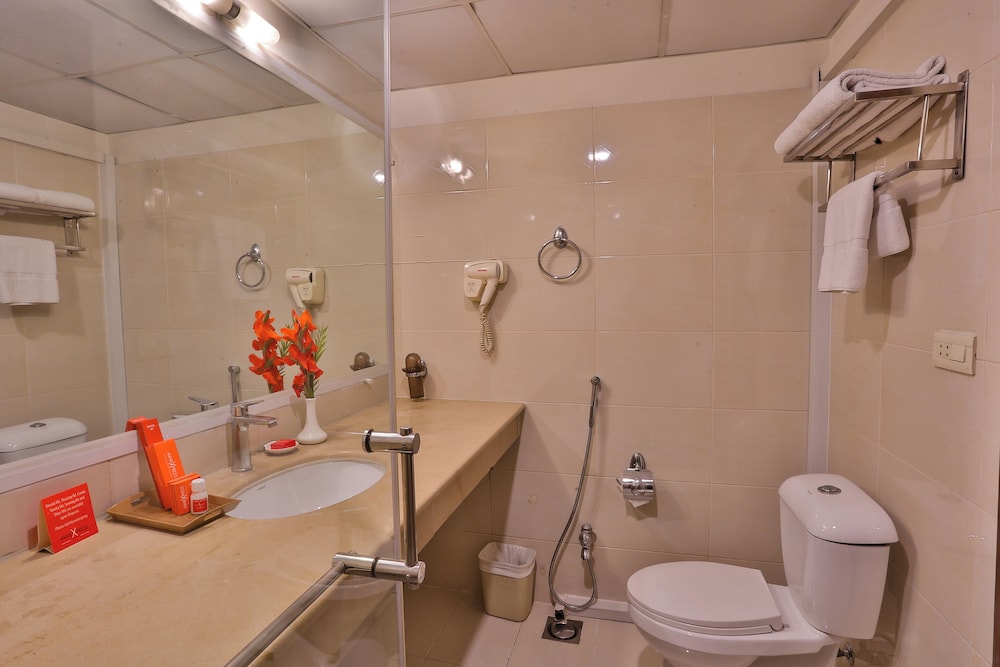 Avari Xpress Islamabad 41/42