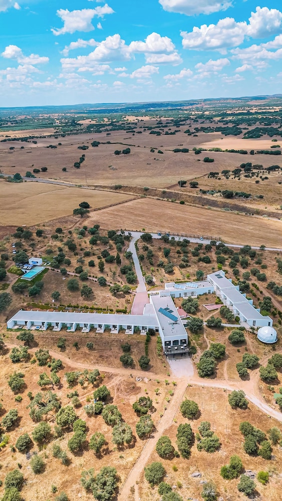 Montimerso Skyscape Country House 30/50