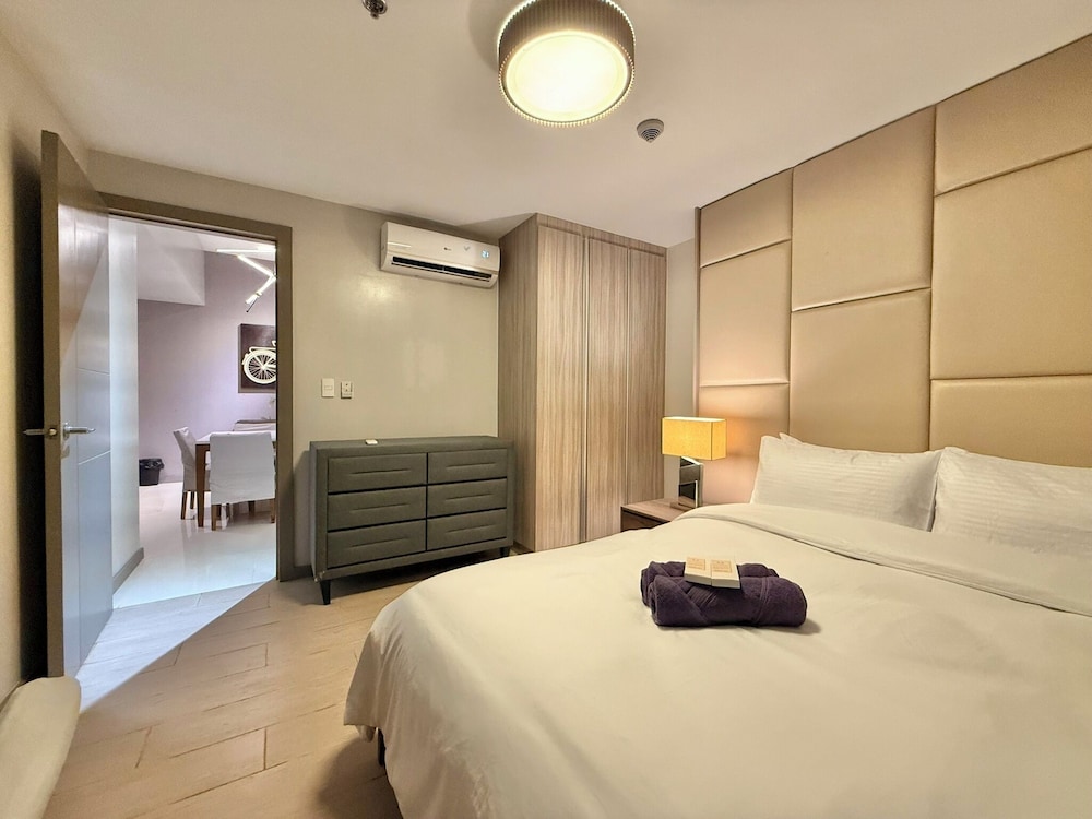 One Uptown Residence Bgc 29/50