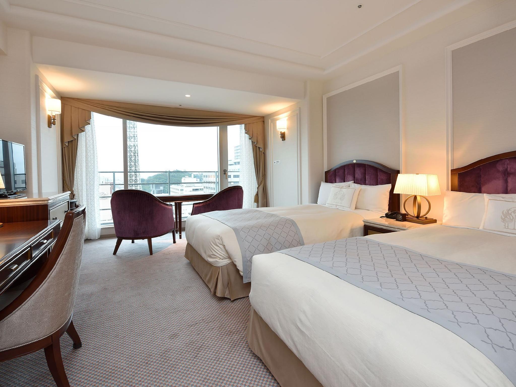 Tower, Superior, Twin Beds, Tower Side