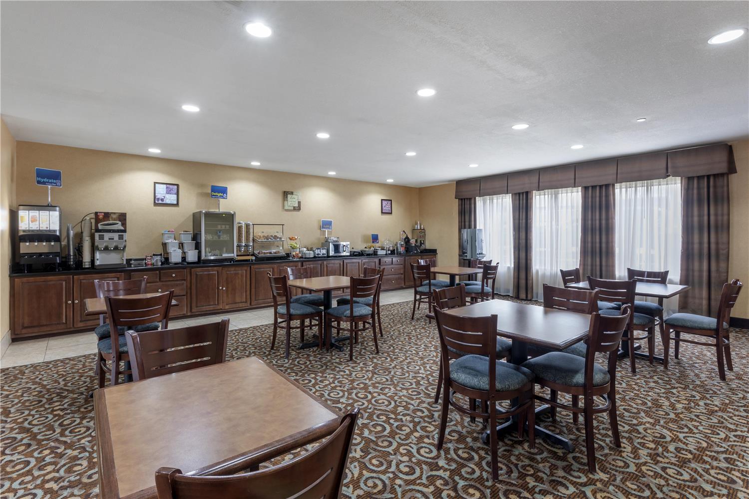 Best Western Bastrop Pines Inn 28/40