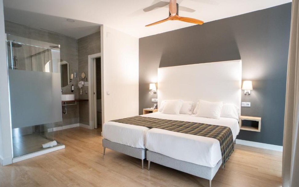 Anoreta Suites 3/8