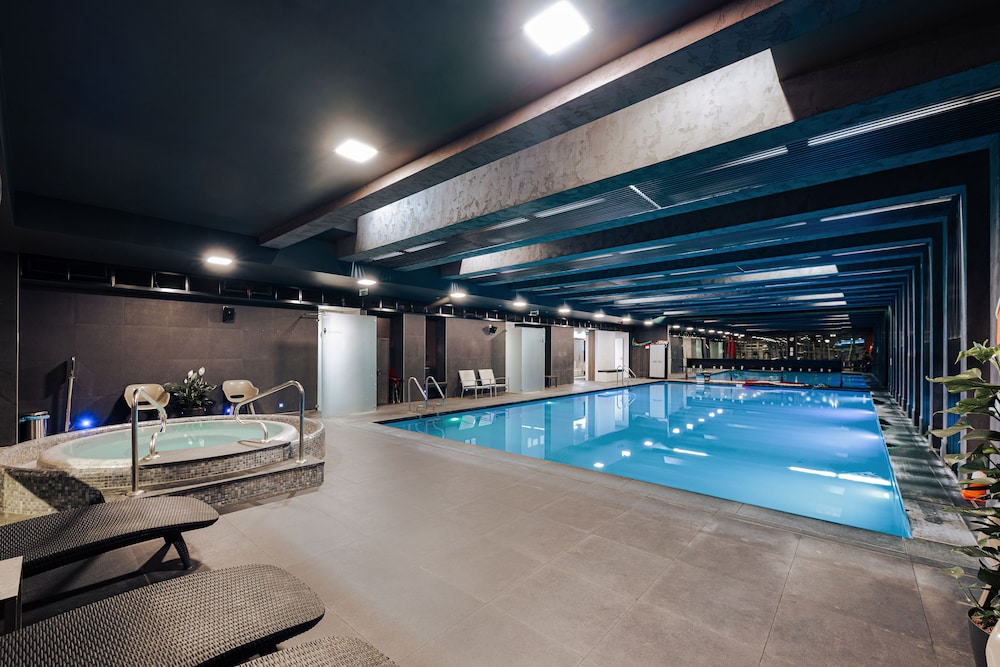 Bliss Hotel And Wellness 31/68