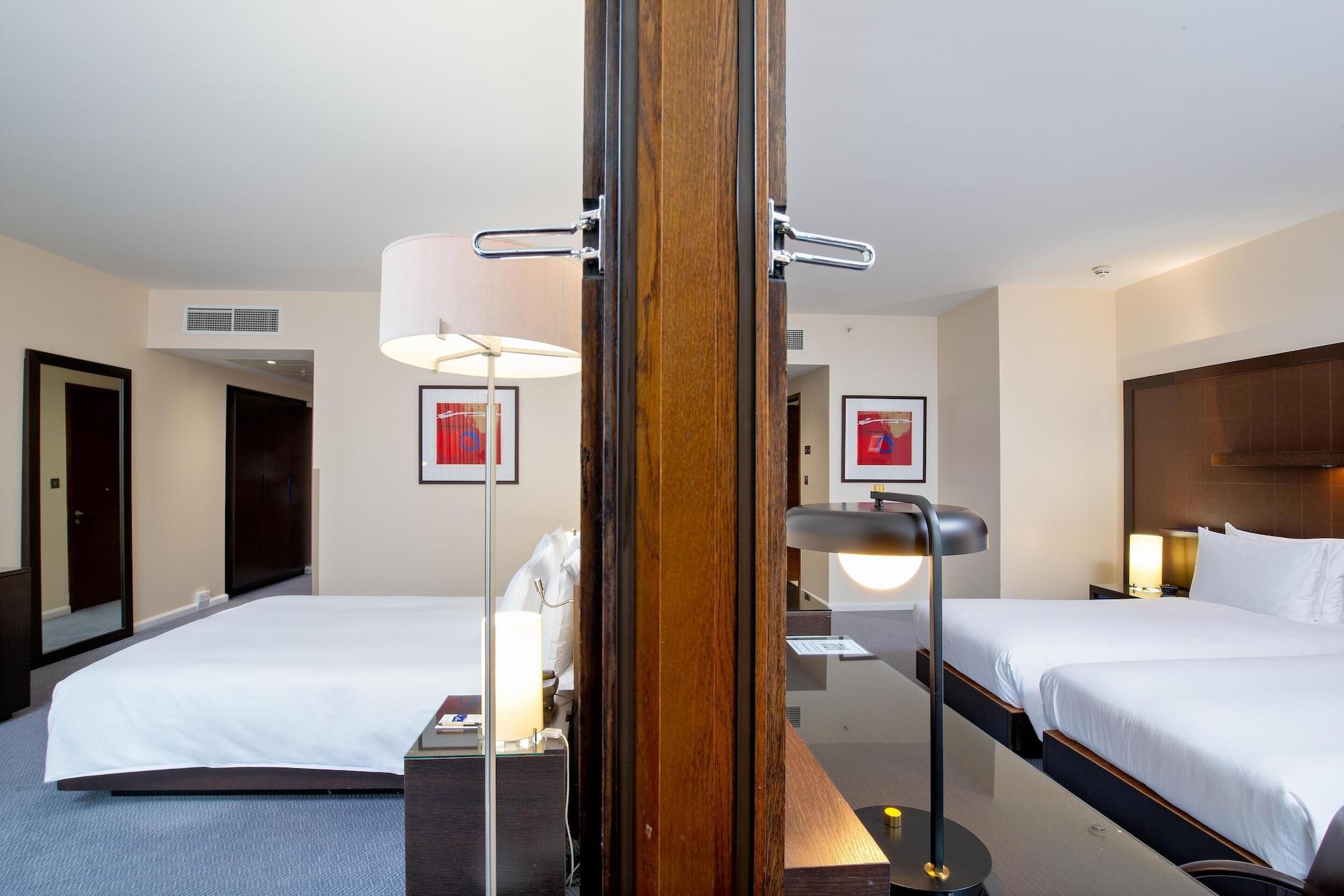 غرفة متصلة عائلية بغرفتي نوم، Hilton London Canary Wharf 7/8