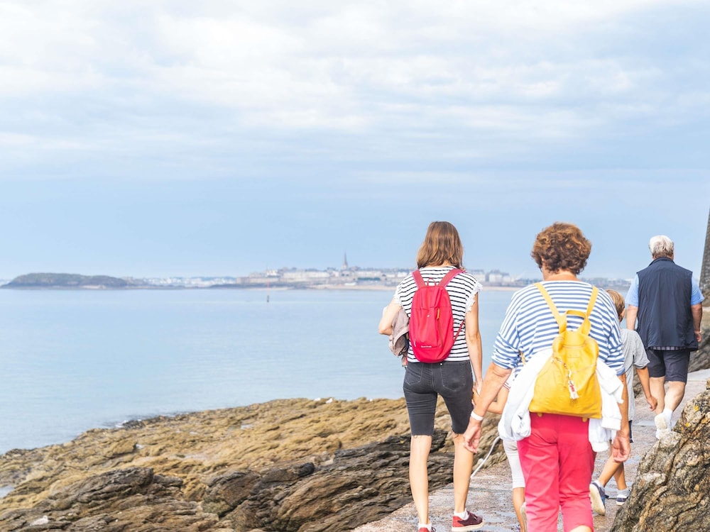 Mercure St Malo Front de Mer Hotel 44/48