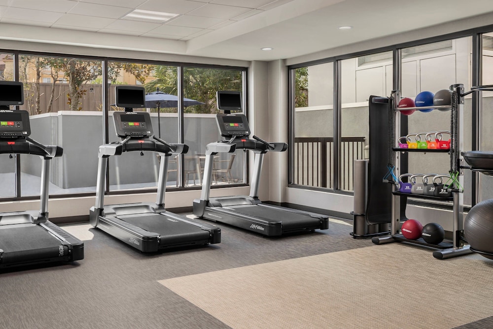 Courtyard By Marriott Butler Boulevard 16/43