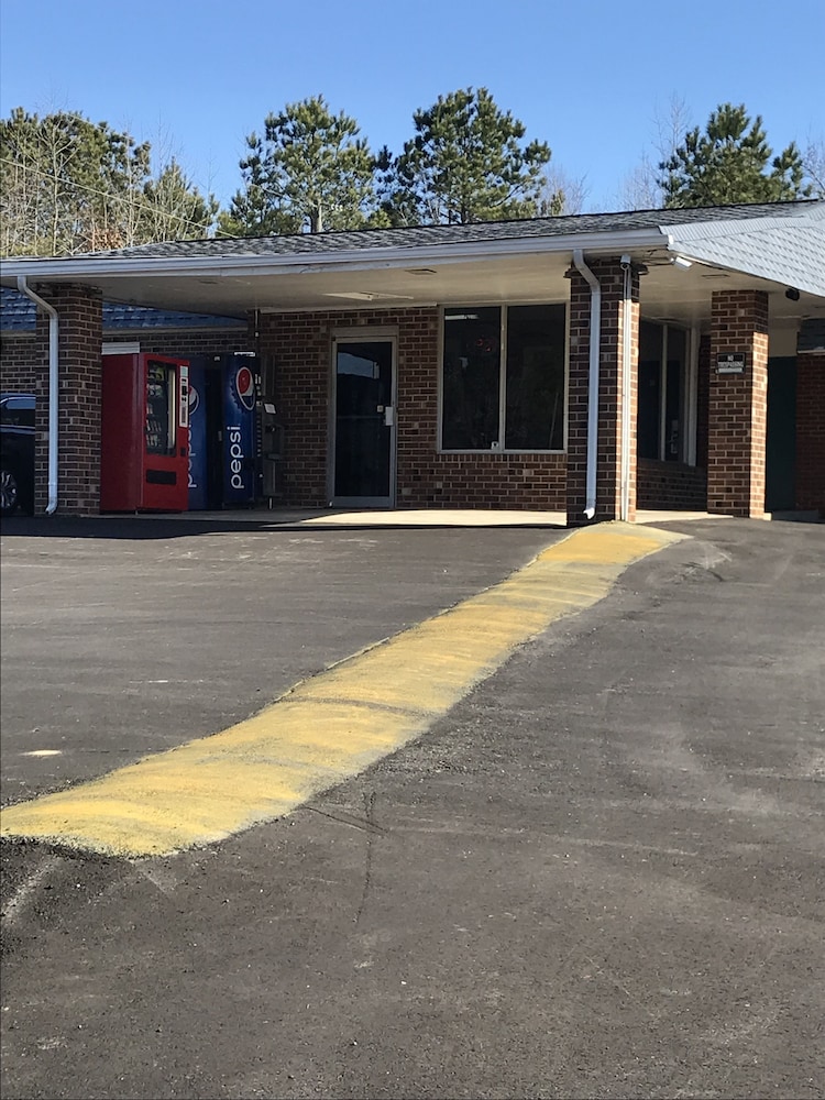 Budget Inn Franklinton 3/34