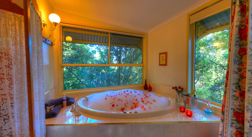 The Falls Rainforest Cottages 30/30