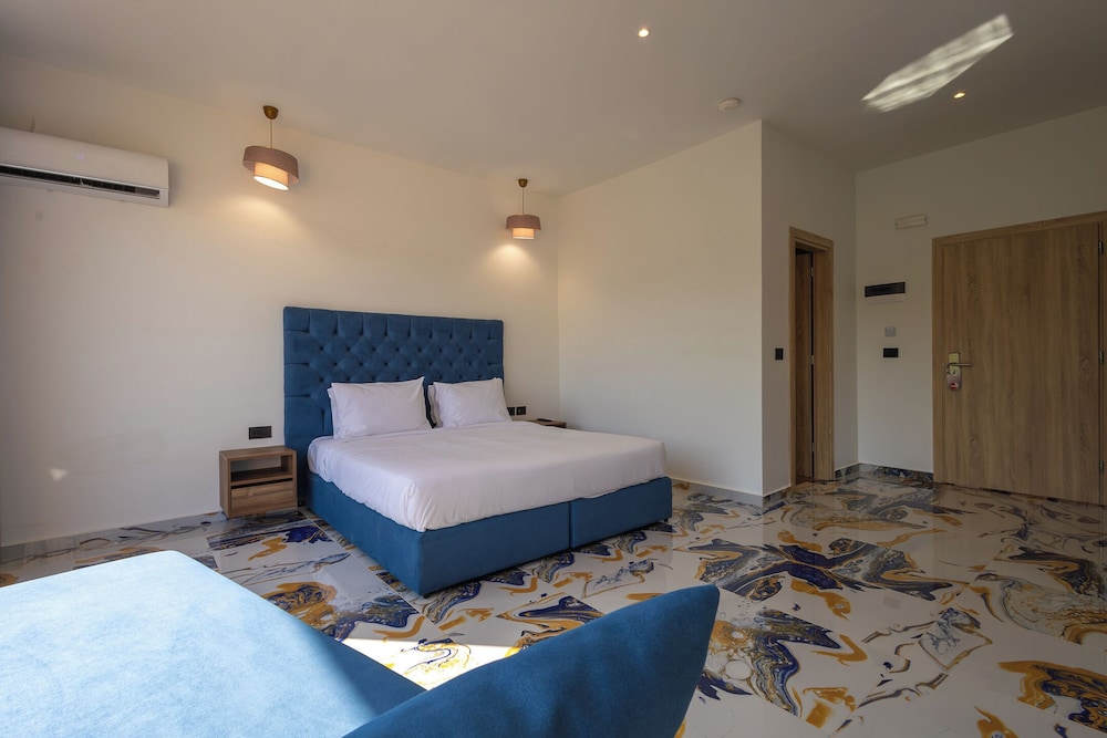 Blue Water Resort 25/60