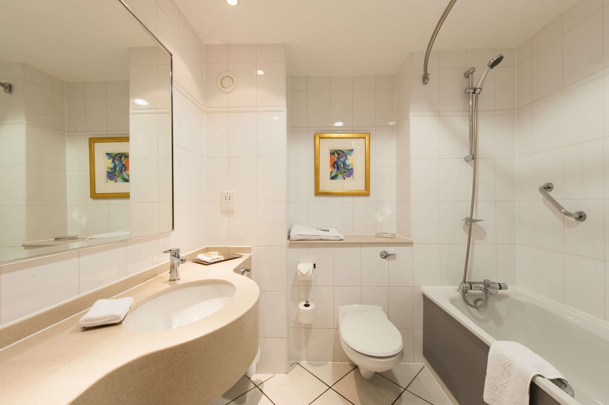 غرفة عائلية بسرير كينج، Doubletree By Hilton Strathclyde 3/3