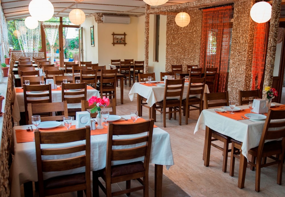 HAN DALYAN HOTEL 58/74