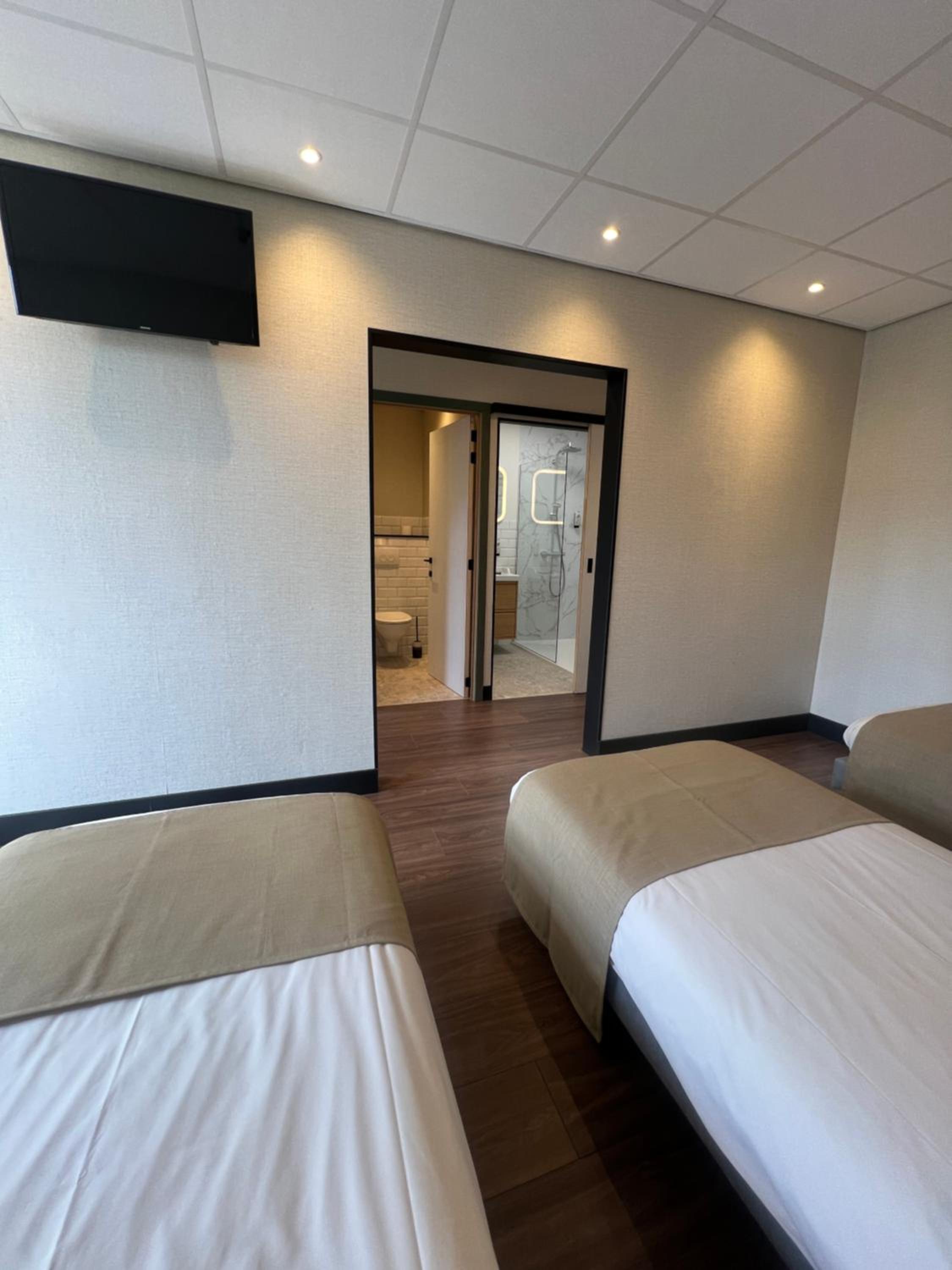 Hotel De Venne 14/50