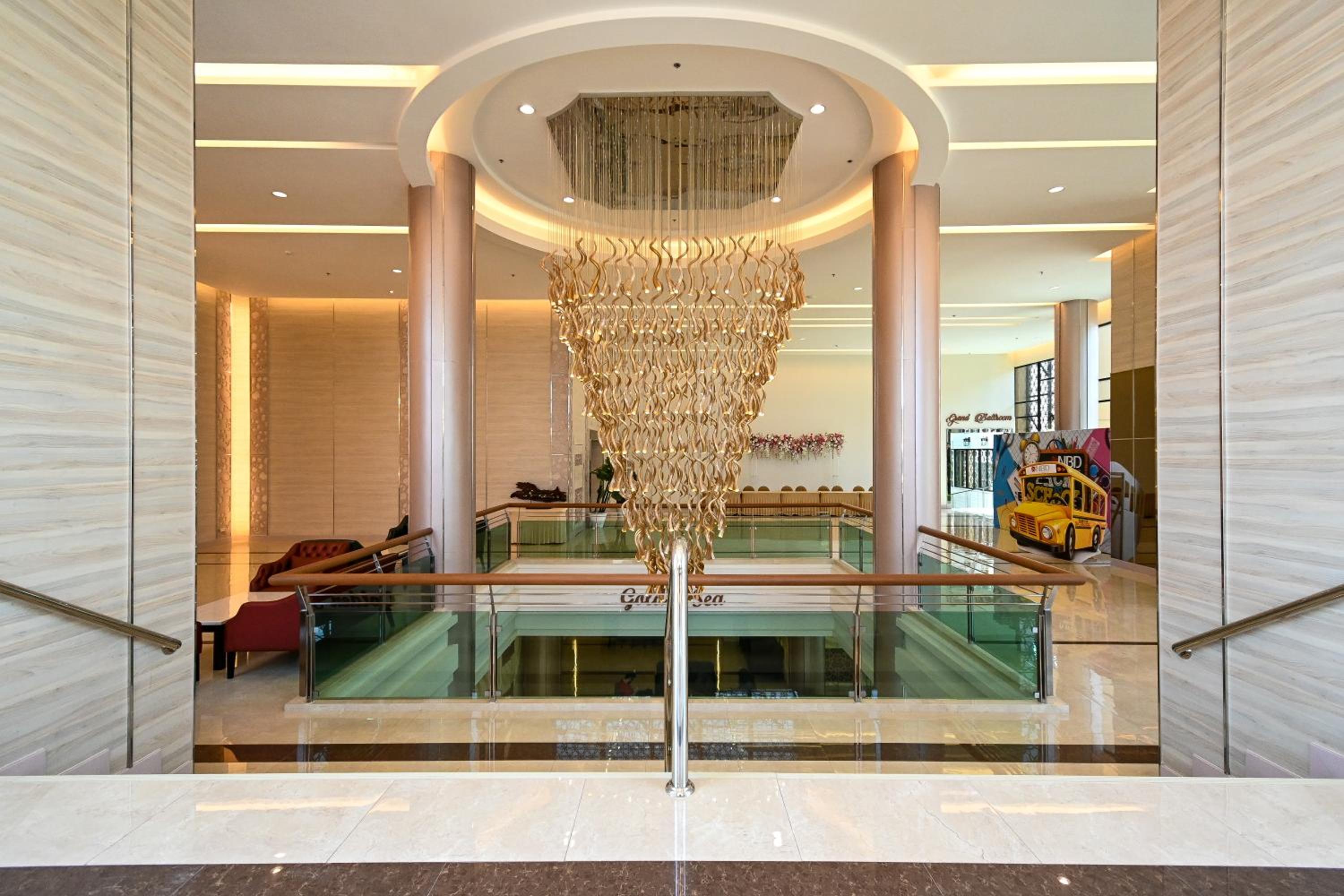 Golden Sea Hua Hin Hotel 38/65