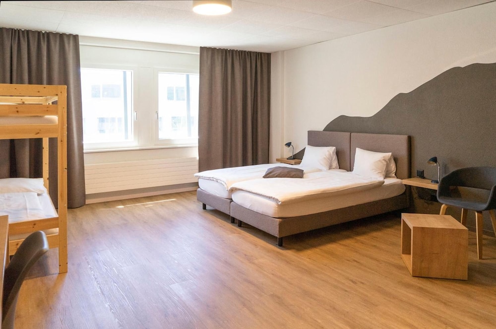 Tailormade Hotel STANS SUD 4/44