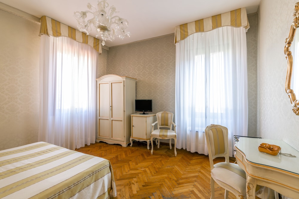 PALAZZO GUARDI 24/75