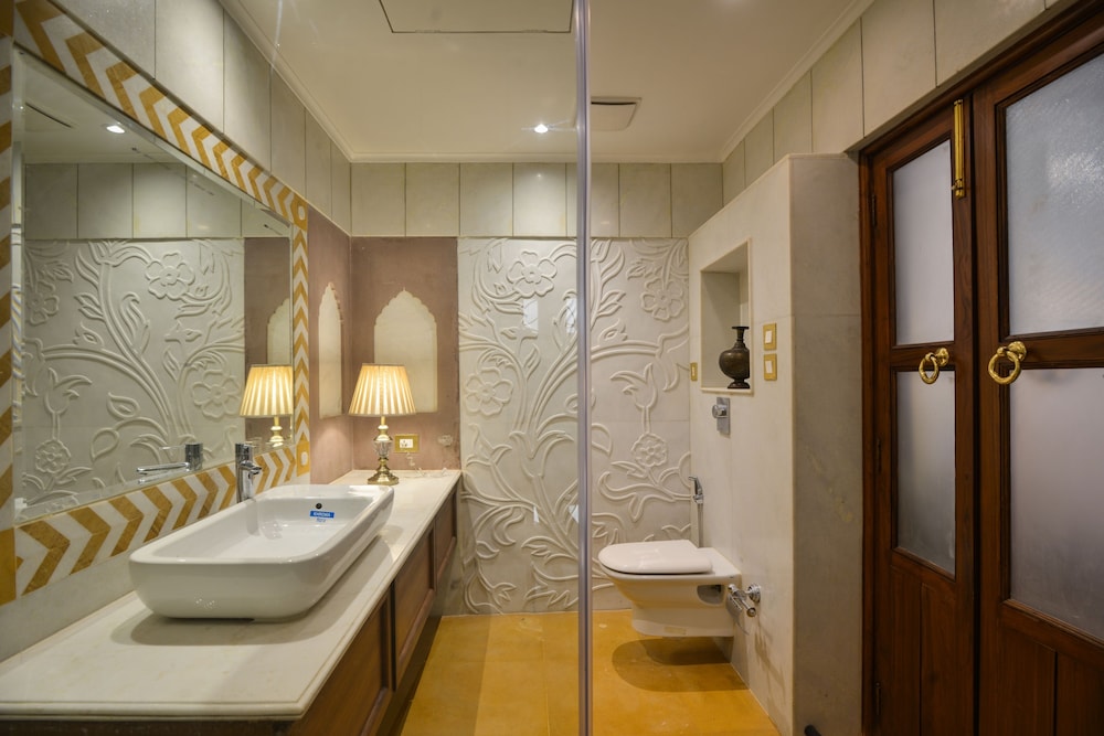 Diwan, Double Bed