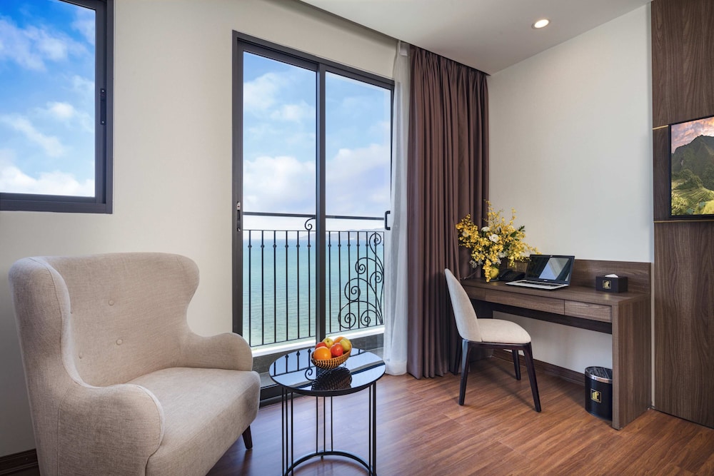 ASTON Nha Trang City Hotel 38/55