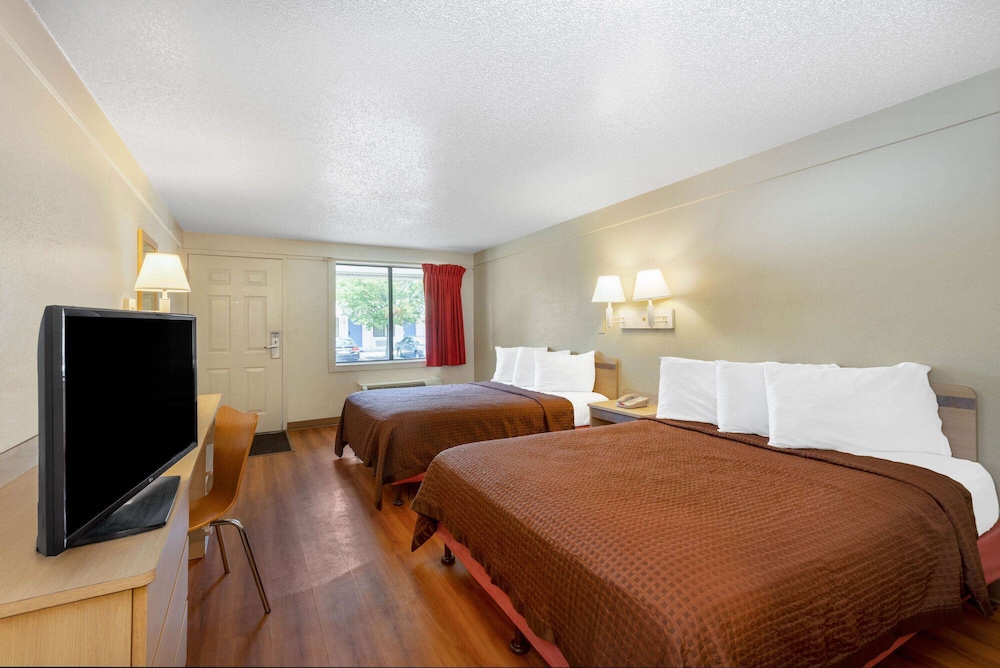 Travelodge by Wyndham Essington / Philadelphia Airport 10/19
