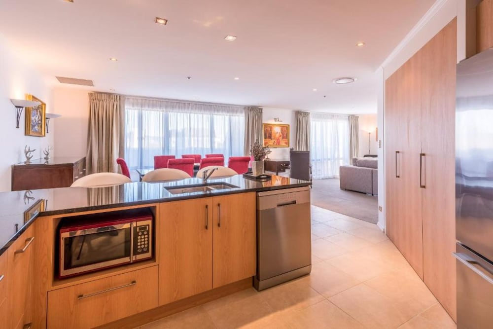 Fino Hotel And Suites 6/34