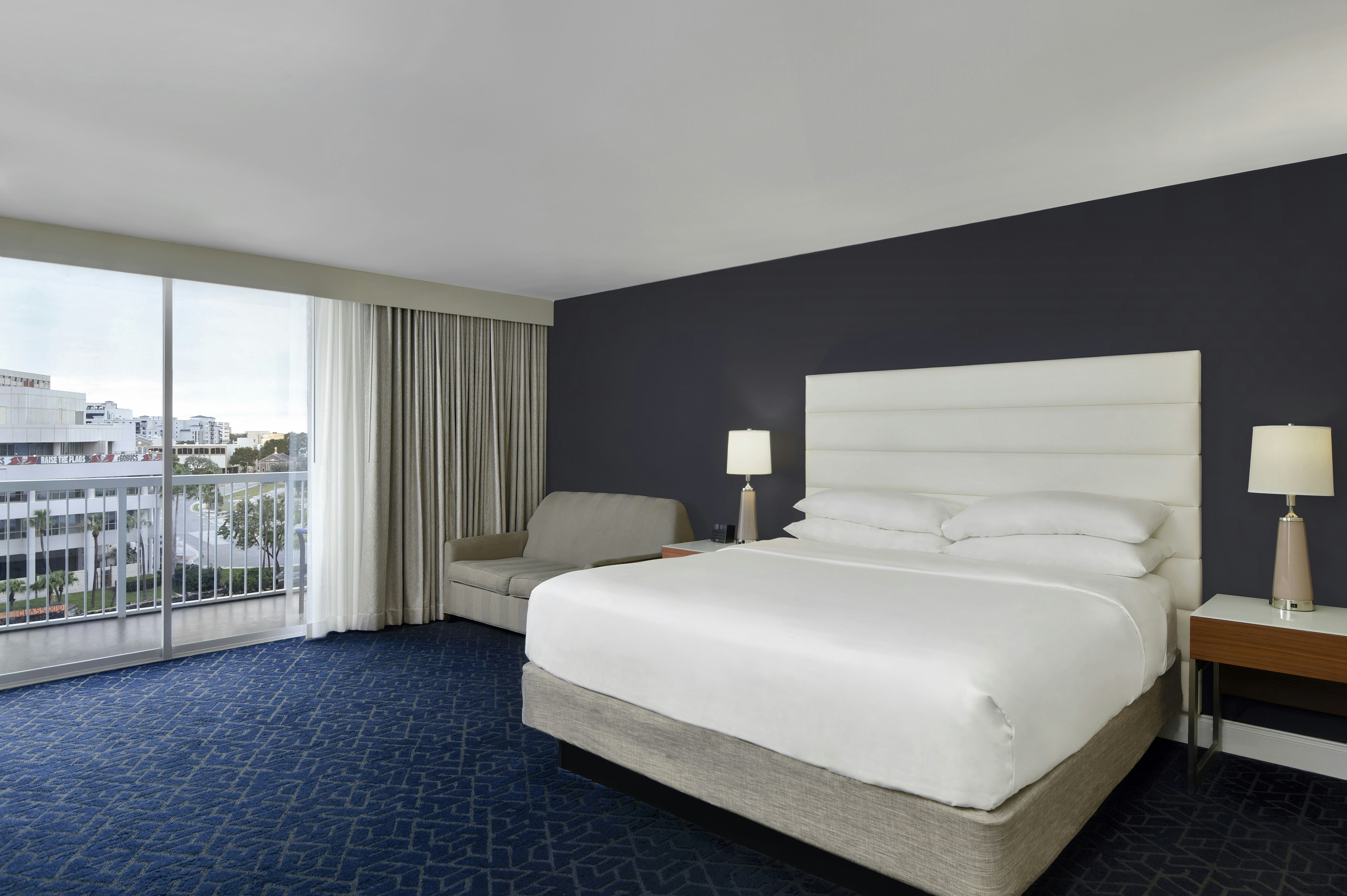 ROOM, KING BED, SOFA, BALCONY