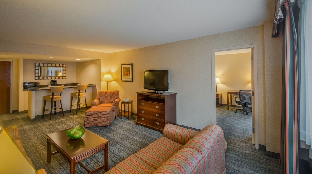 Holiday Inn Arlington at Ballston, an IHG Hotel 23/50