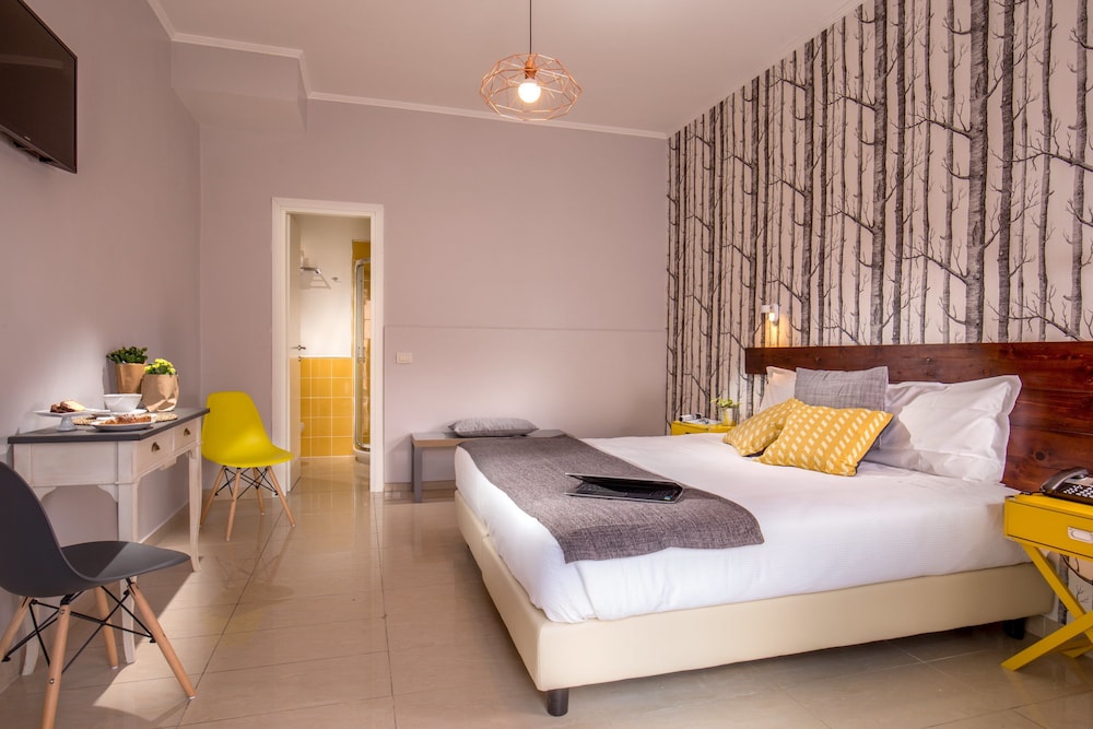 COMFORT, DOUBLE BED