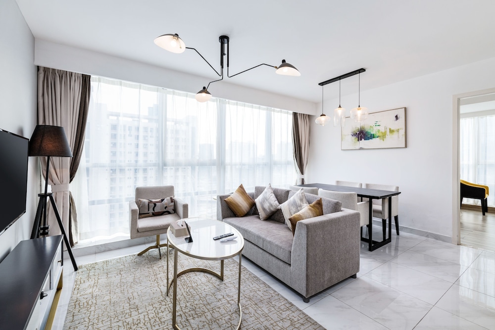 Jinzhonghuan Serviced Apartment 38/50