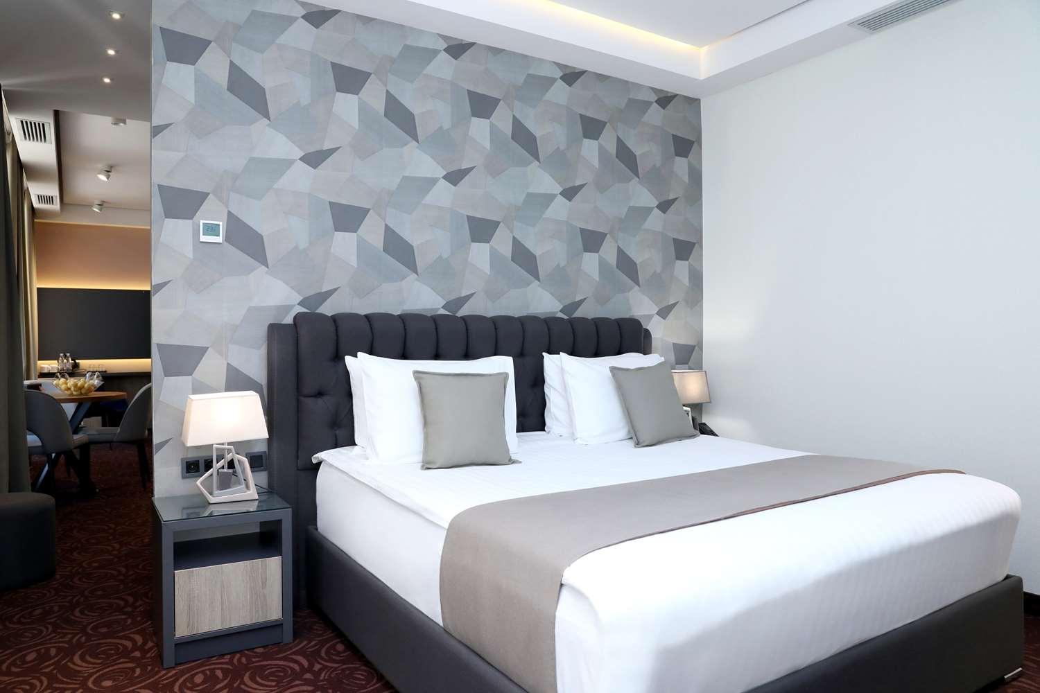 Deluxe, Suite, King Bed, 2 Bathrooms, Hot Tub