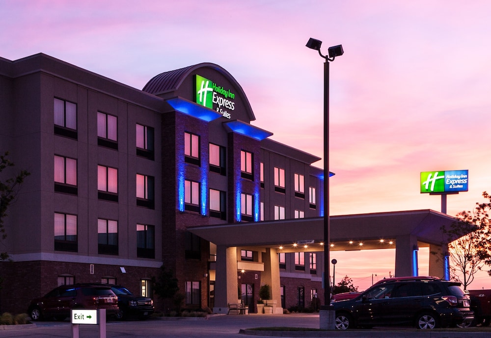 Holiday Inn Express Hotel Amp Suites el Reno 1/36