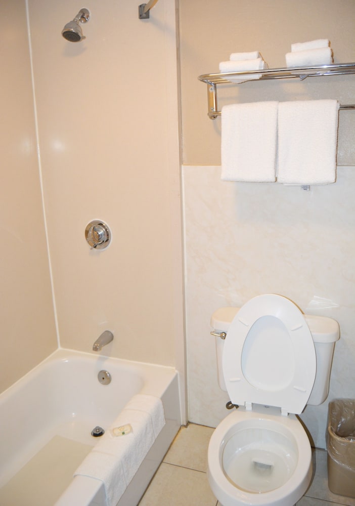 Quality Inn Raynham - Taunton 21/75