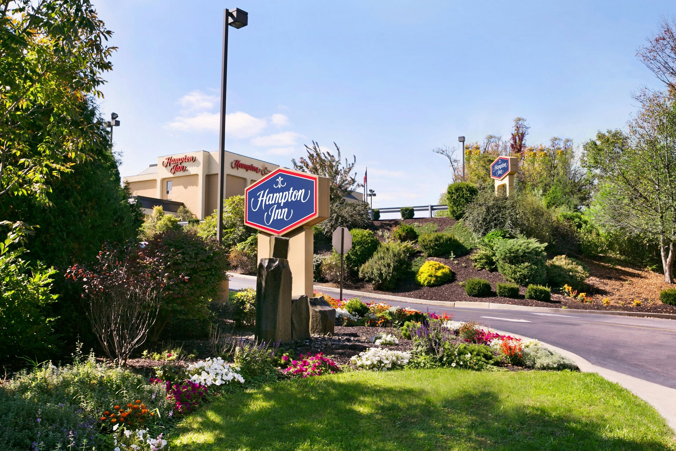 HAMPTON INN BEDFORD 50/52