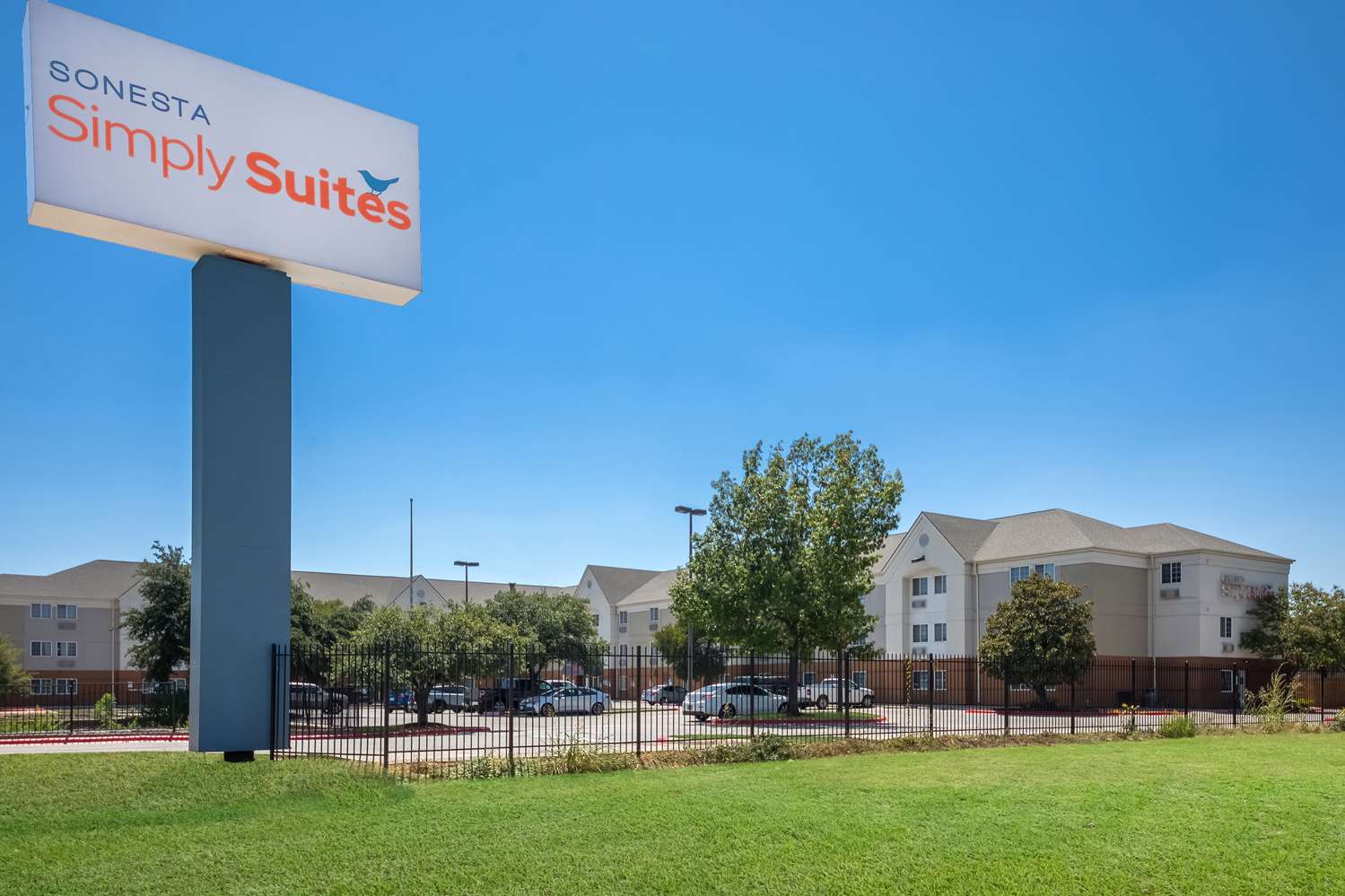 Sonesta Simply Suites Austin South 20/20