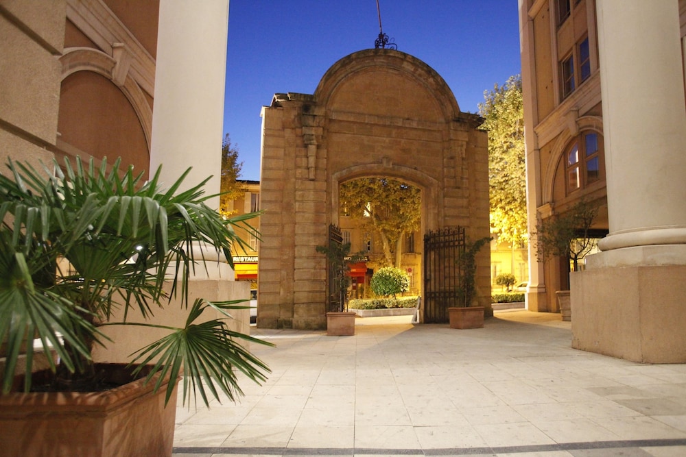 Appart Hotel Odalys City Aix en Provence Centre Palais des Congres 36/42
