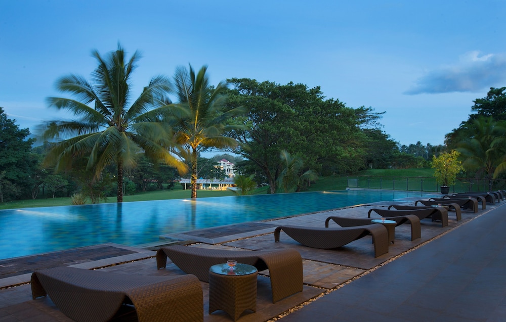 Courtyard by Marriott Manado 3/63