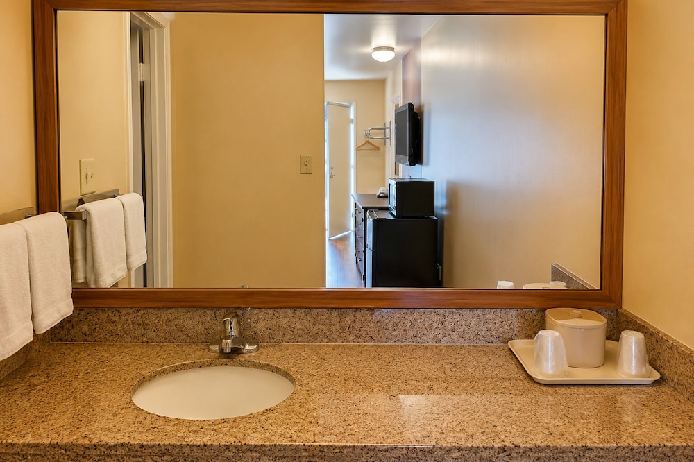 Sunrise Inn By OYO Newport News US-60 50/53