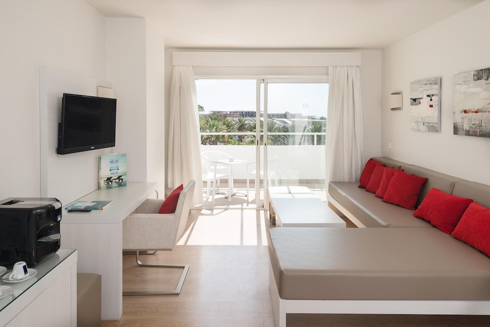 Aequora Lanzarote Suites 47/67