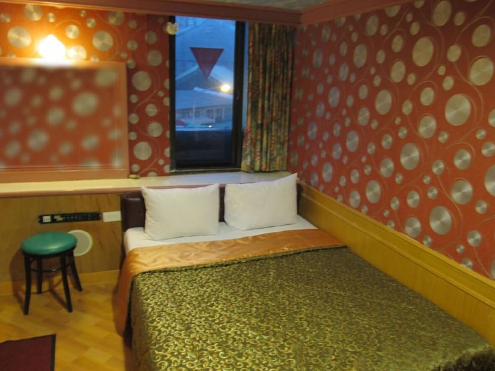 One Plus One Hotel 20/47