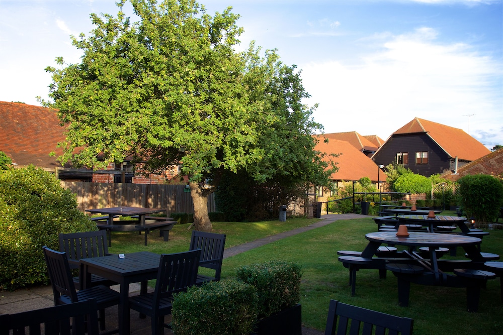 The Talbot Inn 48/49