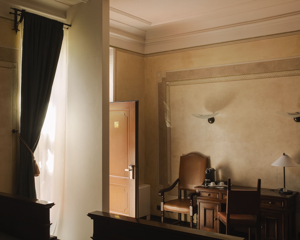 Hotel Copernicus 89/94