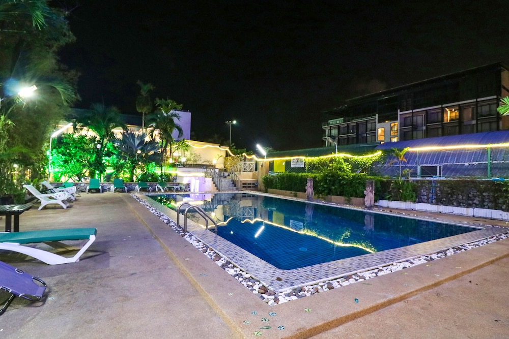 NATURAL BEACH HOTEL AND BAAN SILA 52/59