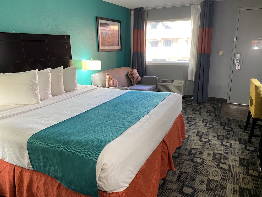 STANDARD, KING BED