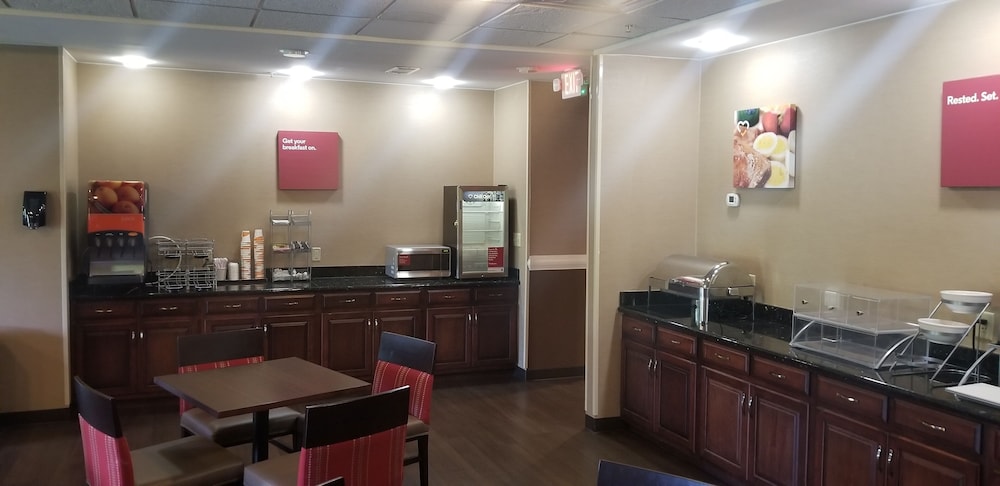 Comfort Suites South Point Huntington 36/43