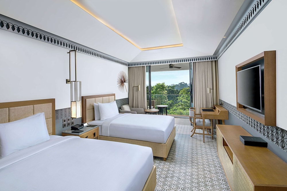 DELUXE, TWIN BEDS, GARDEN VIEW, BALCONY