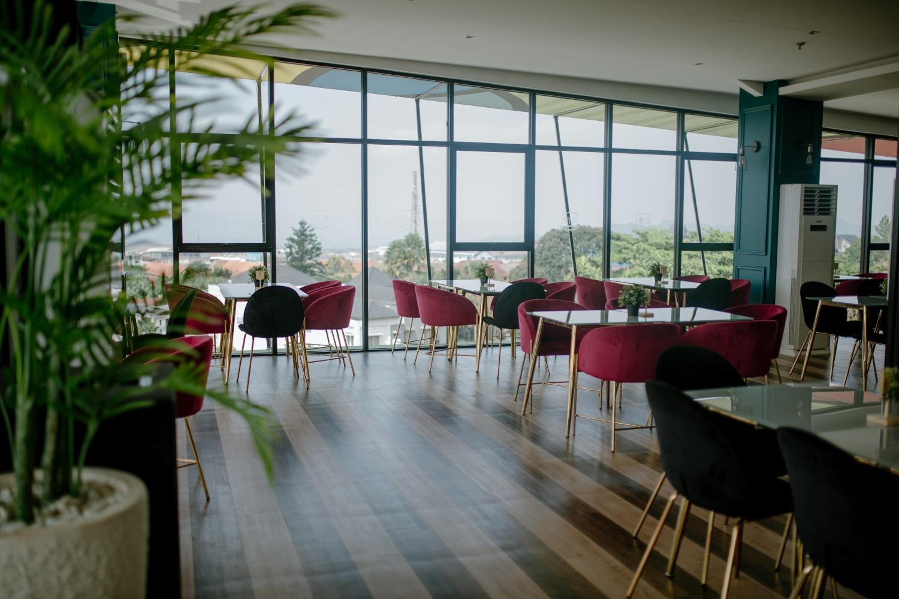 Maxonehotels.Com At Bounty Sukabumi 30/49