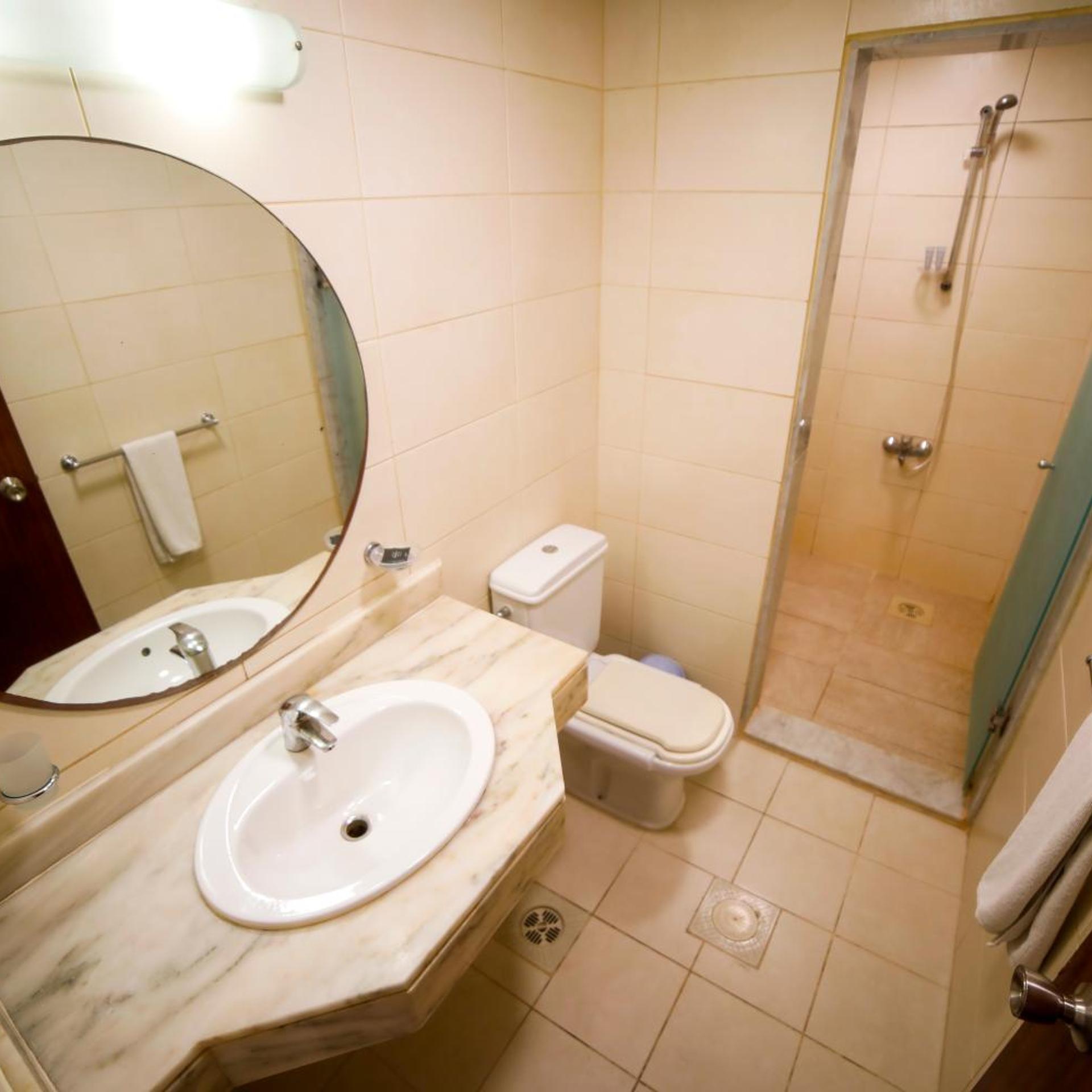 White House Suites 56/58