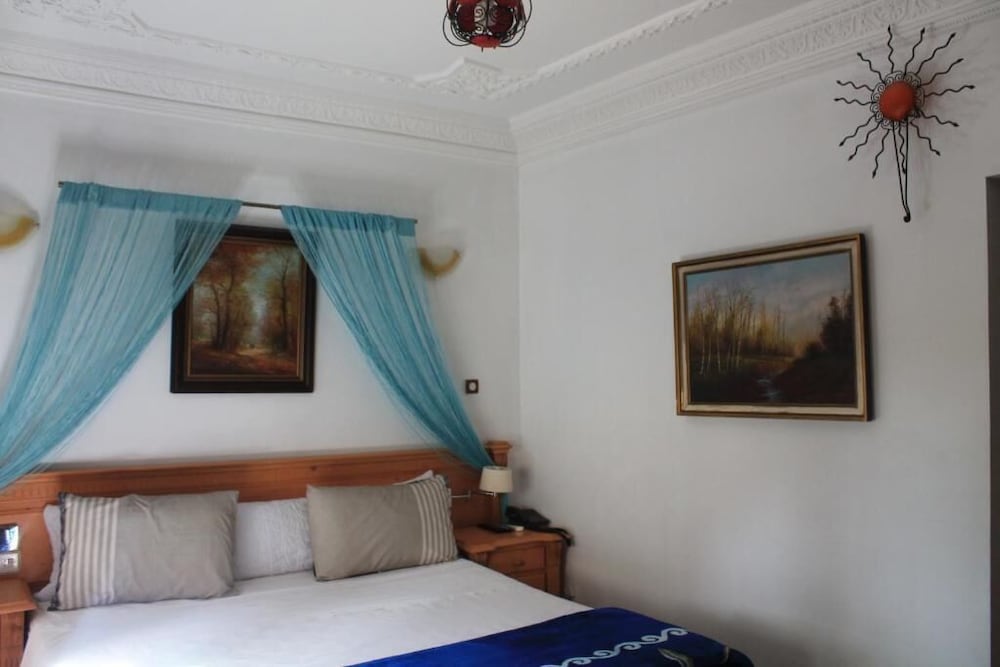 Malabata Guest House 7/47