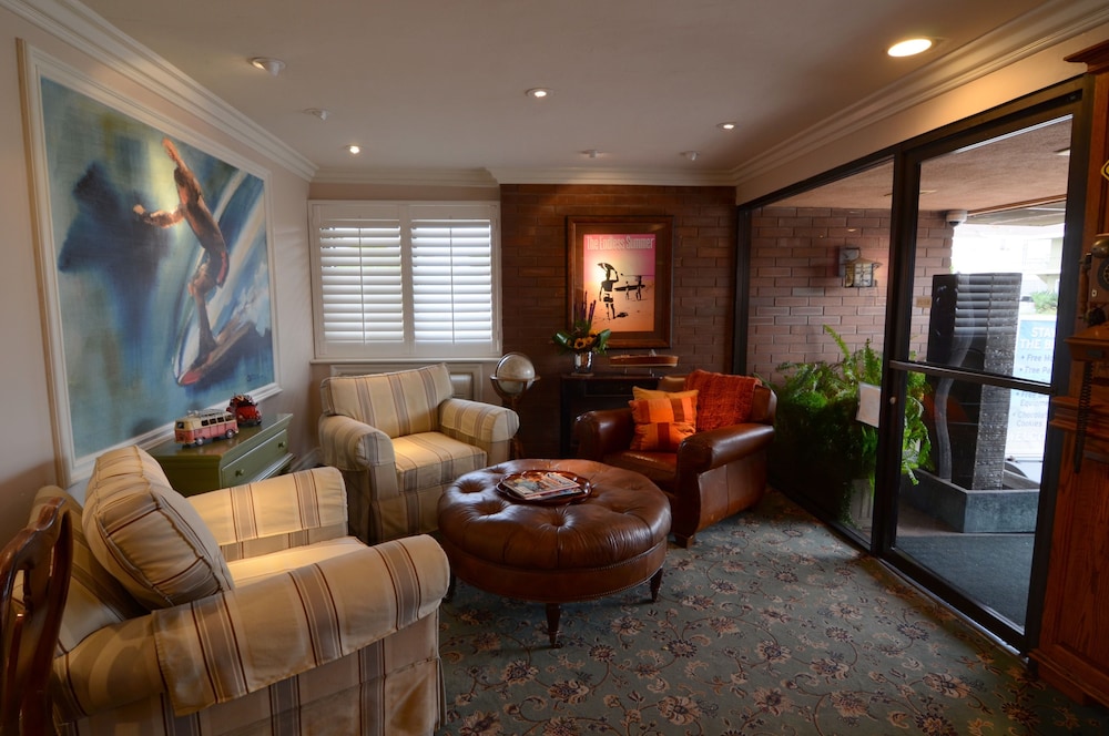 Bay Shores Peninsula Hotel 36/55