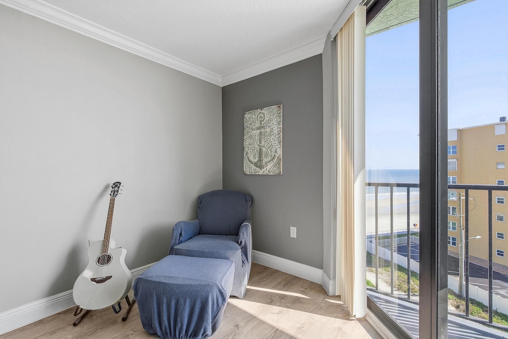 Ocean Trillium Suites 19/50